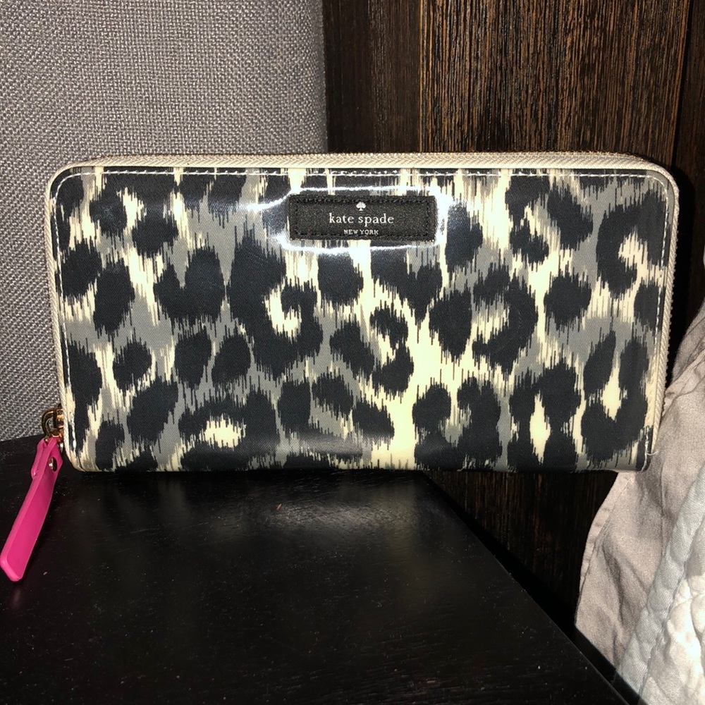 Kate Spade leopard wallet